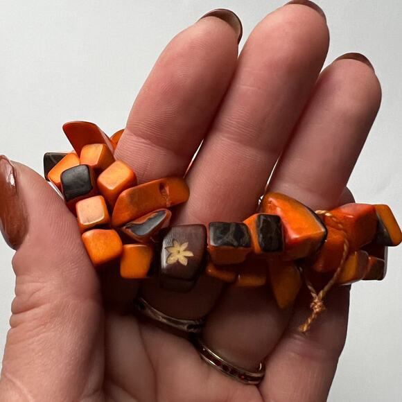 Unbranded Women's Orange Tagua Nut Rectangular Bead Stretch Bracelet NWOT - Picture 4 of 12